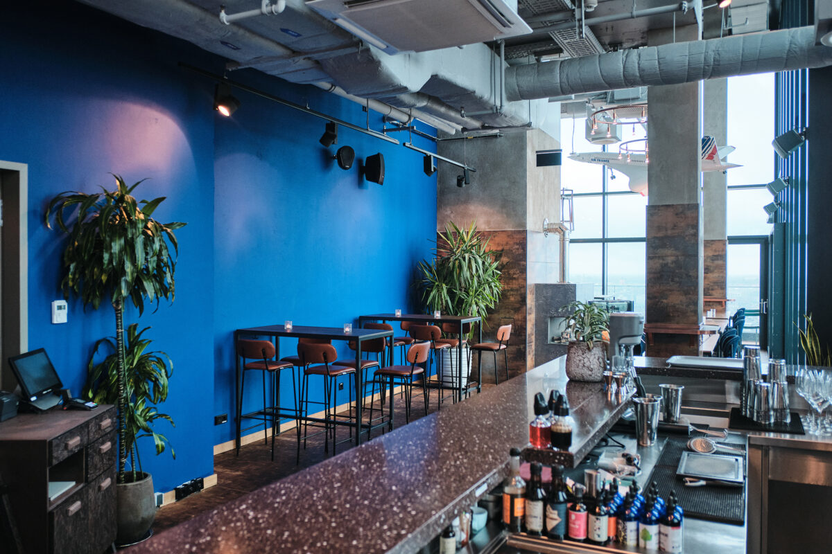 The Paris Club Düsseldorf Die BAR über den Dächern Düsseldorfs